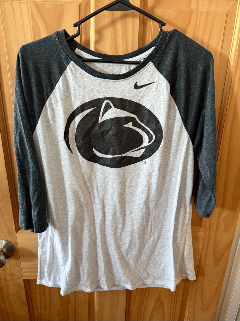 Like New, Women’s Penn State Nike 3/4 Sleeve Shirt Size XL